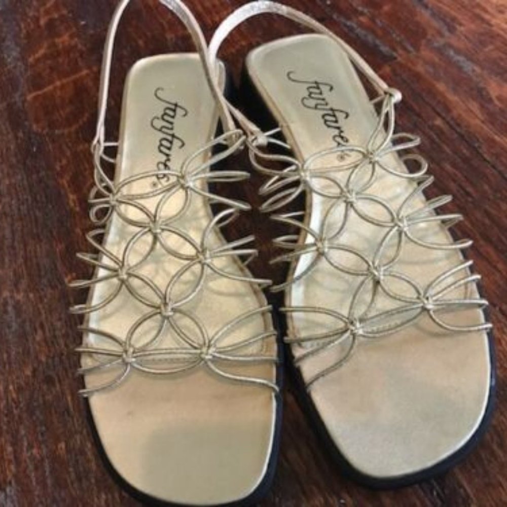 FANFARE * Strappy GOLD CAGE Slingback SANDALS * Meryl * 1" wedge heel * 7-1/2